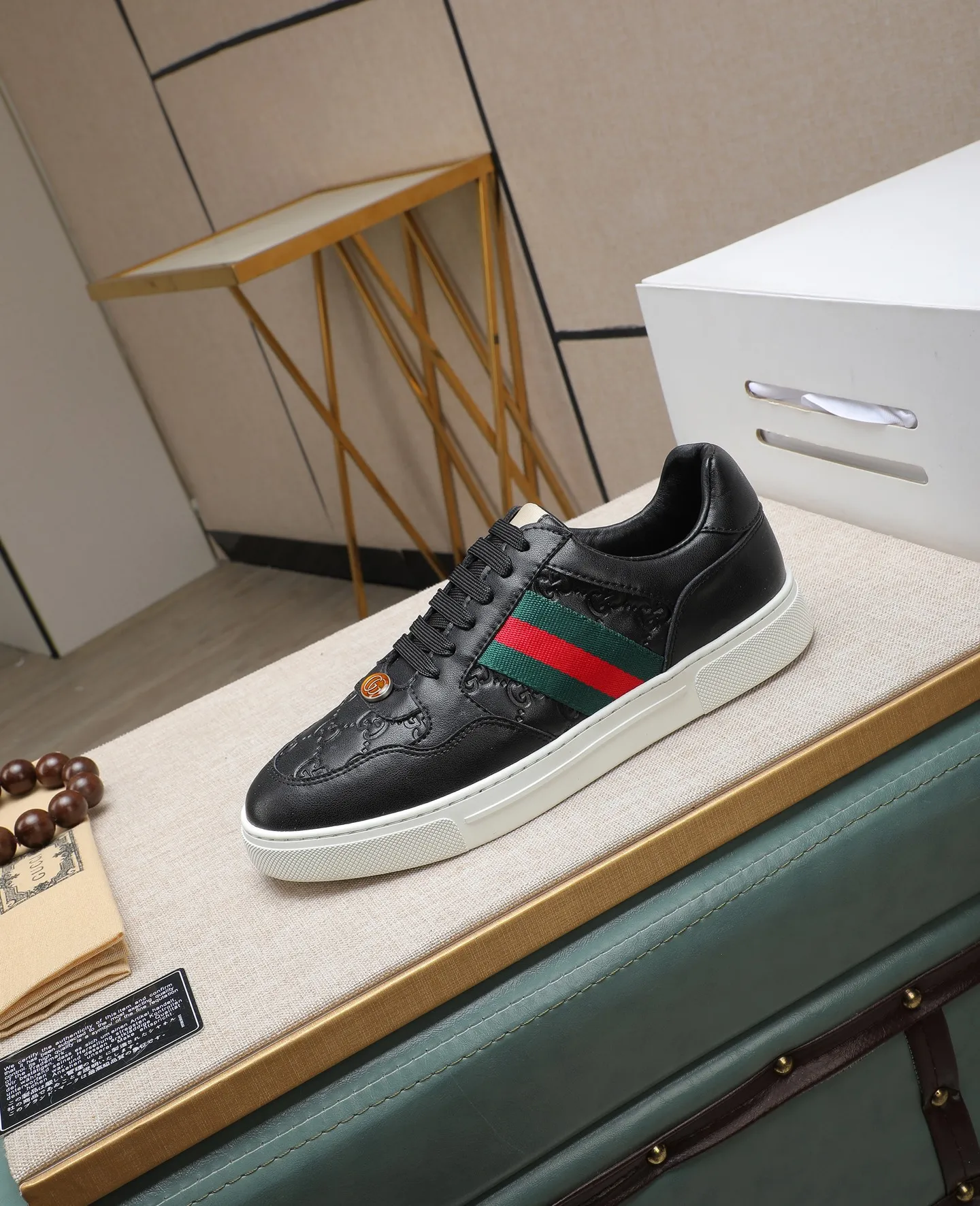 Men's men's shoes 💰440 GUCCI🔍🔍The latest model is on sale at the same time at the counter. Original calfskin imported from Italy, genuine leather lining, (high-end, noble, and classy) with exquisite workmanship. Sole: Original sole provided by the original factory, ⚠Exclusive double-layer movable molded sole super comfortable⚠, real shot 🎬The real thing is better🔍🔍"High quality·Follow the order" Code number 38-44